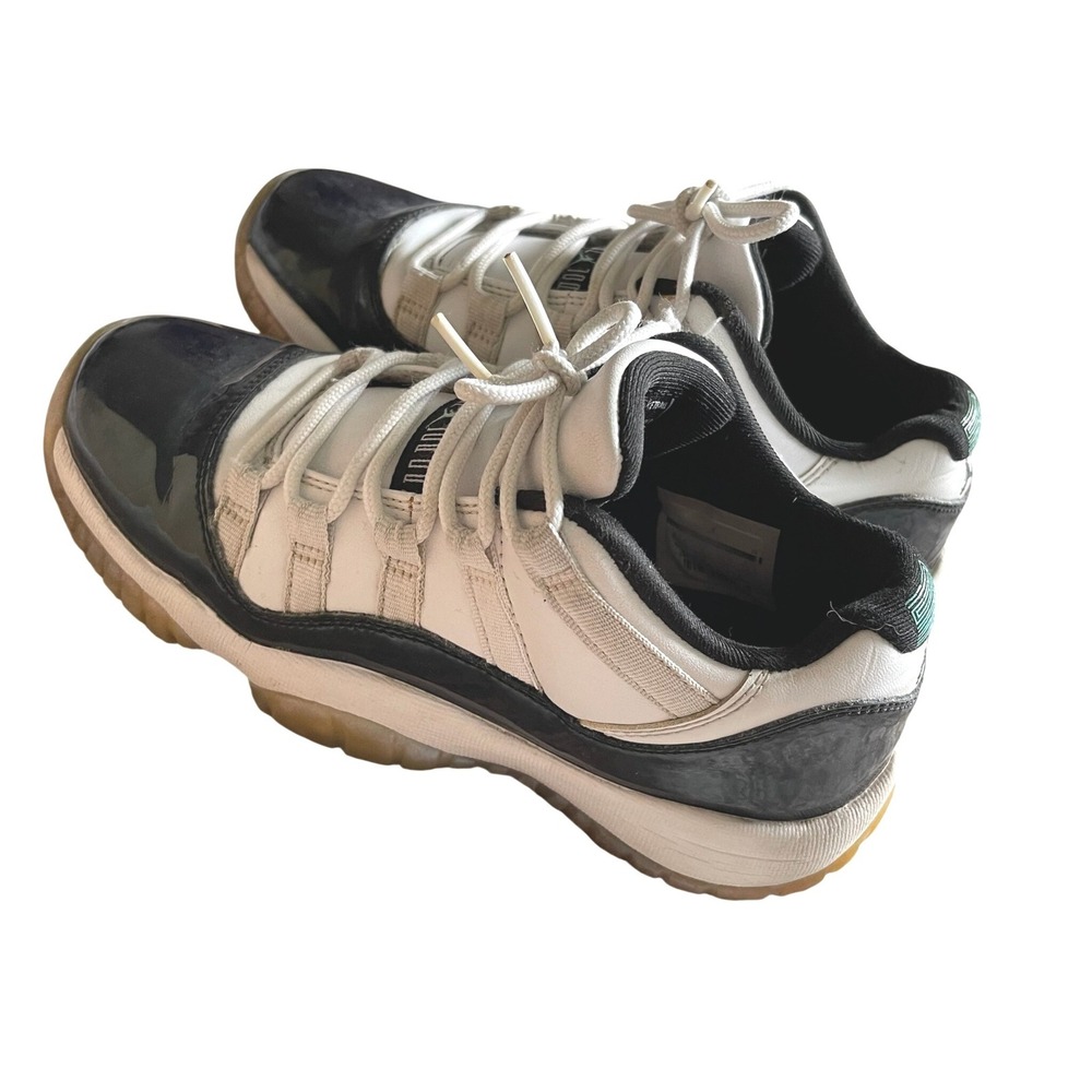 Jordan 11 Retro Low Emerald White Black 528896-145 Youth Size 4.5Y Sneaker